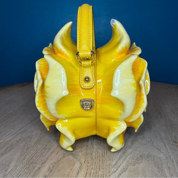 Dolce & Gabbana Yellow Rose Dolce Box Bag in Painted Resin Crossbody damaged - Picture 3 of 12